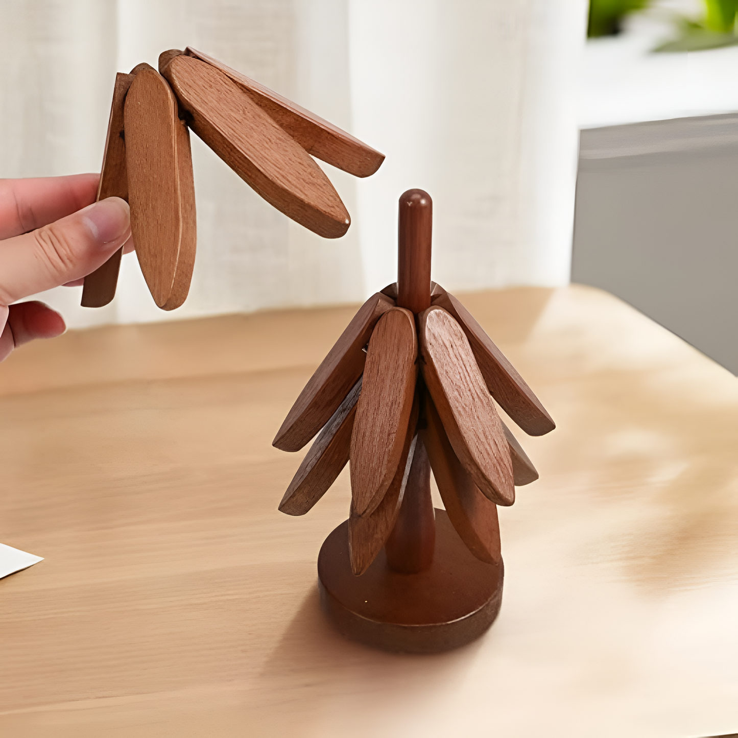 Charming Foldable Wooden Trivet Set